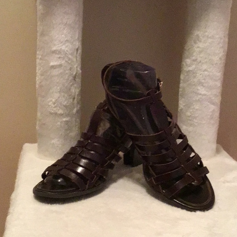 Franco Sarto leather strappy brown sandal size 9